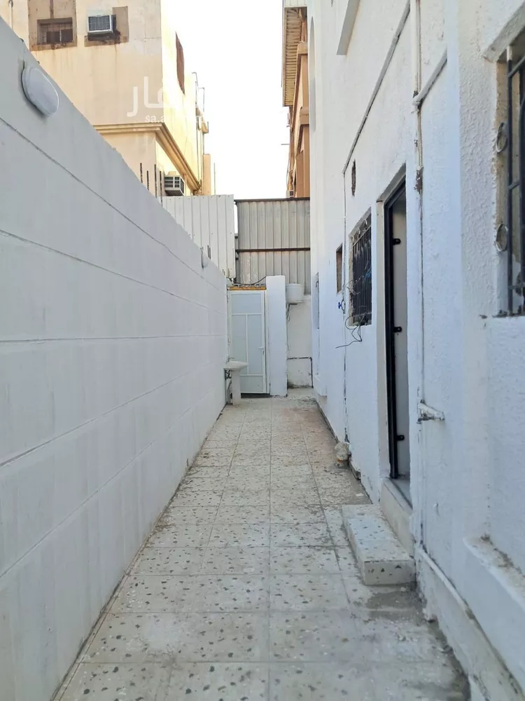 عمارة للبيع في شارع 26ب, حي بدر, مدينة الدمام, المنطقة الشرقية صورة 4