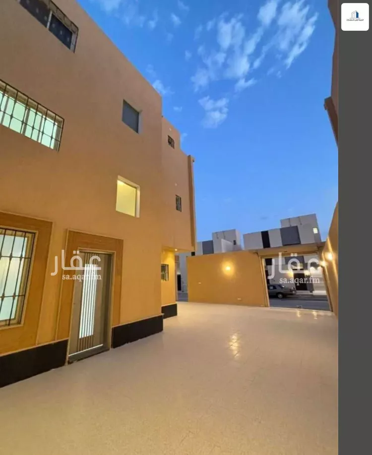 فيلا للبيع في شارع عبدالرحمن الشعلان, حي بدر, مدينة الرياض, منطقة الرياض صورة 2