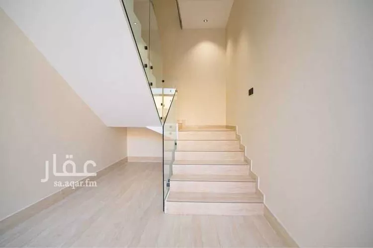 Floor for Sale in Riyadh Al Marwah 5
