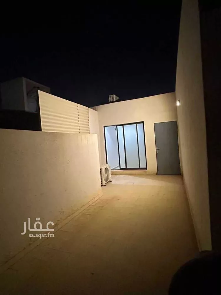 فيلا للبيع في شارع محمد ماجد كردي, حي بدر, مدينة الرياض, منطقة الرياض 30
