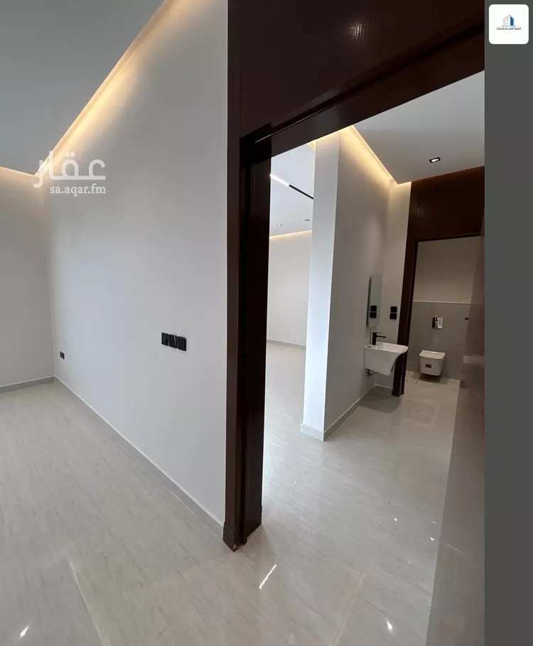 Floor for Sale in Riyadh Ash Sharq 10