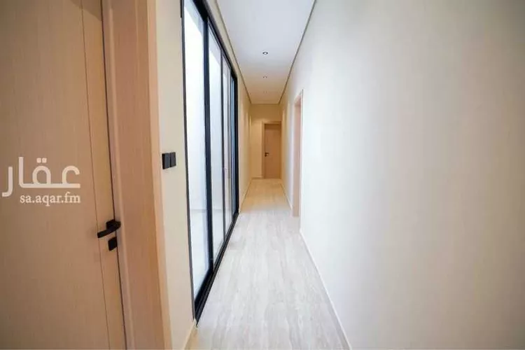 Floor for Sale in Riyadh Al Marwah 14