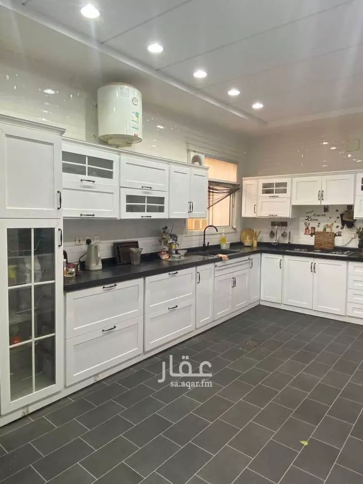 فيلا للإيجار في شارع إسماعيل عاصم, حي ديراب, مدينة الرياض, منطقة الرياض 17