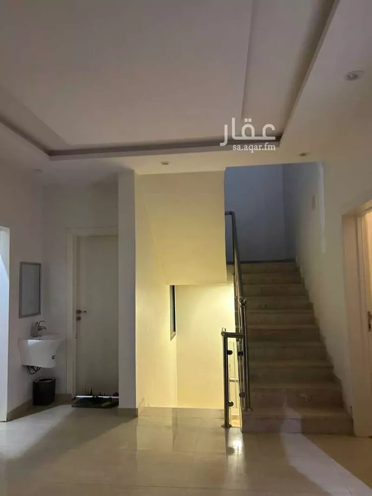 فيلا للبيع في شارع محمد ماجد كردي, حي بدر, مدينة الرياض, منطقة الرياض 6