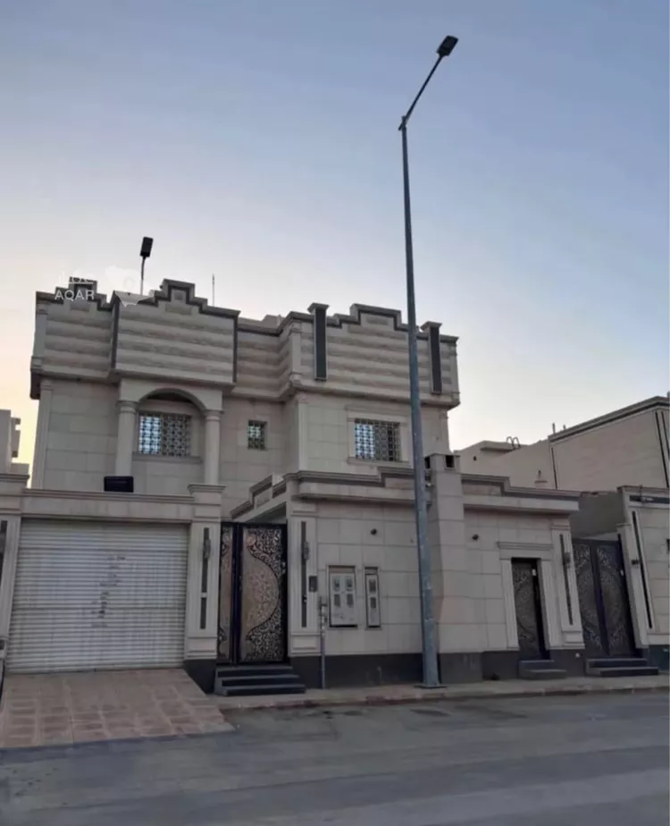 فيلا للبيع في شارع أحمد القيرواني, حي العوالي, مدينة الرياض, منطقة الرياض