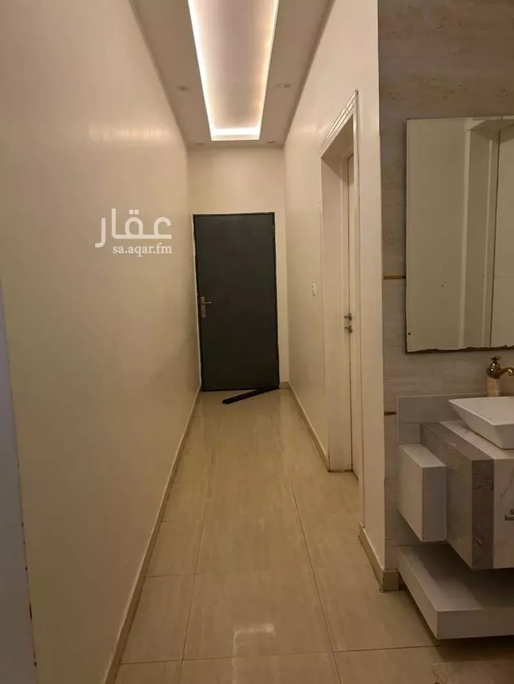 فيلا للبيع في شارع محمد ماجد كردي, حي بدر, مدينة الرياض, منطقة الرياض 24
