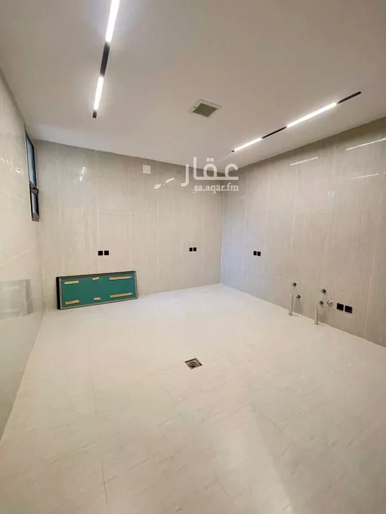 Floor for Sale in Riyadh Ash Sharq 20