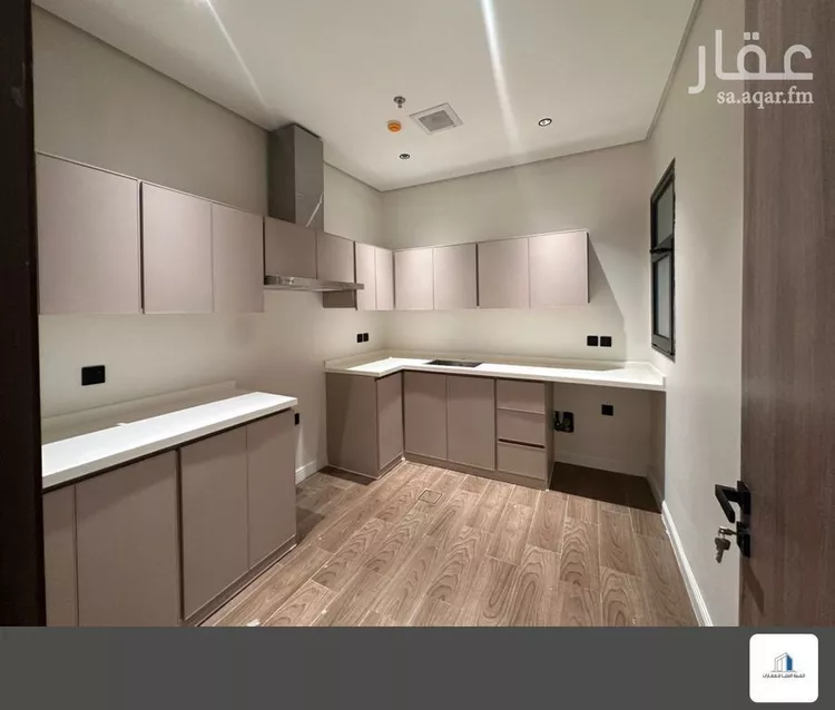 شقة للإيجار في شارع القرية العليا, حي الحمراء, مدينة الخبر, المنطقة الشرقية صورة 4