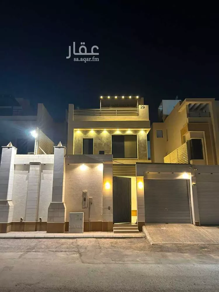 فيلا للبيع في شارع محمد ماجد كردي, حي بدر, مدينة الرياض, منطقة الرياض صورة 2