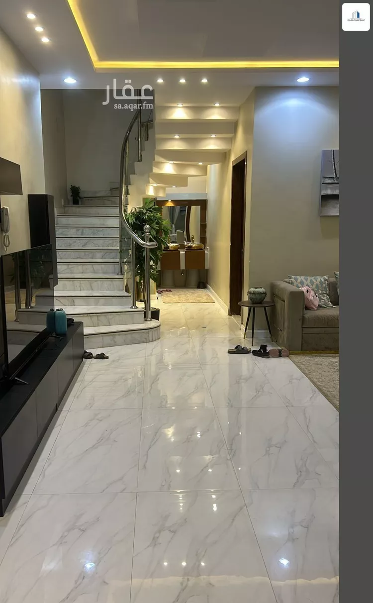 فيلا للبيع في شارع ابو سعيد النقاش, حي العوالي, مدينة الرياض, منطقة الرياض صورة 5