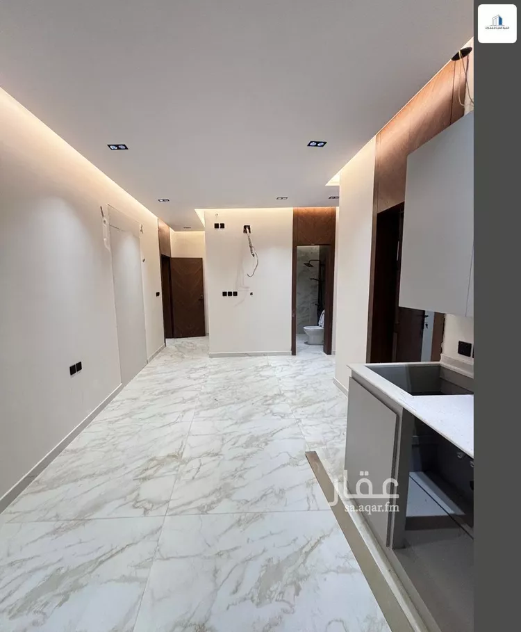 عمارة للبيع في شارع الحارث بن الحباب, حي الضباط, مدينة الرياض, منطقة الرياض صورة 2