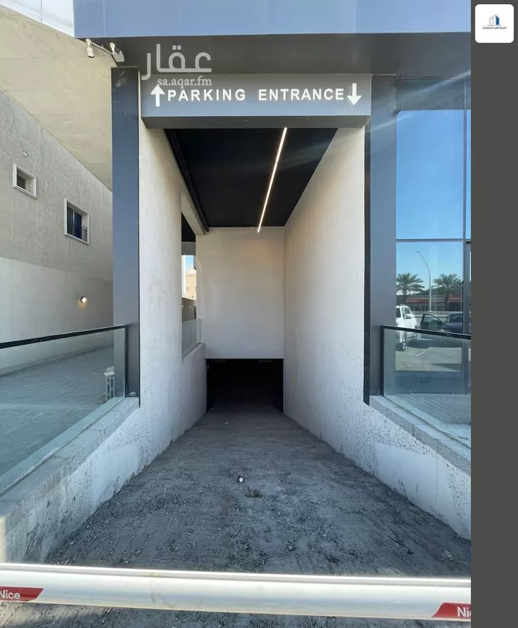 عمارة للإيجار في شارع ابي بكر الصديق الفرعي ، حي النزهة ، الرياض ، منطقة الرياض 15