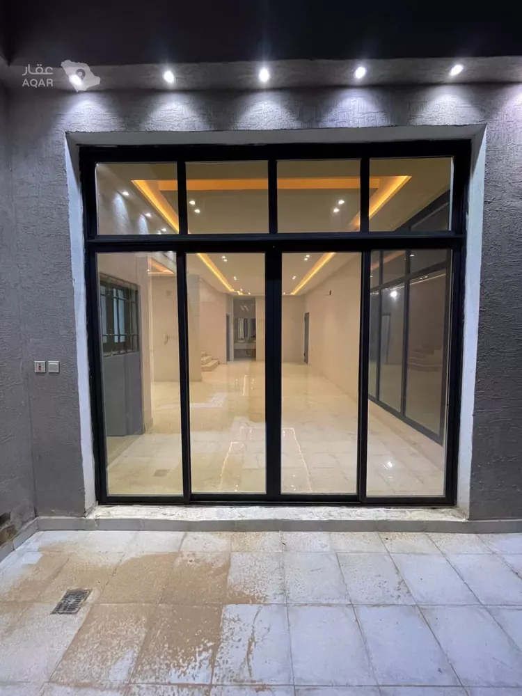 فيلا للإيجار في شارع شقرون المغراوي, حي عكاظ, مدينة الرياض, منطقة الرياض 5