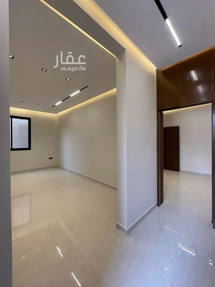 Floor for Sale in Riyadh Ash Sharq 7