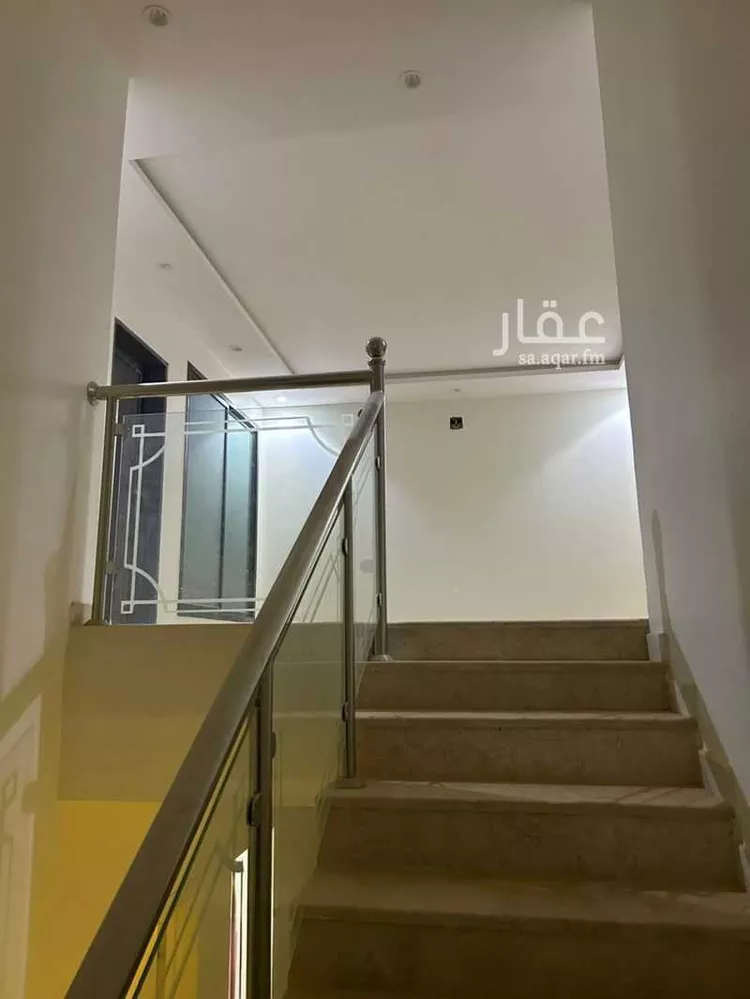 فيلا للبيع في شارع محمد ماجد كردي, حي بدر, مدينة الرياض, منطقة الرياض 11