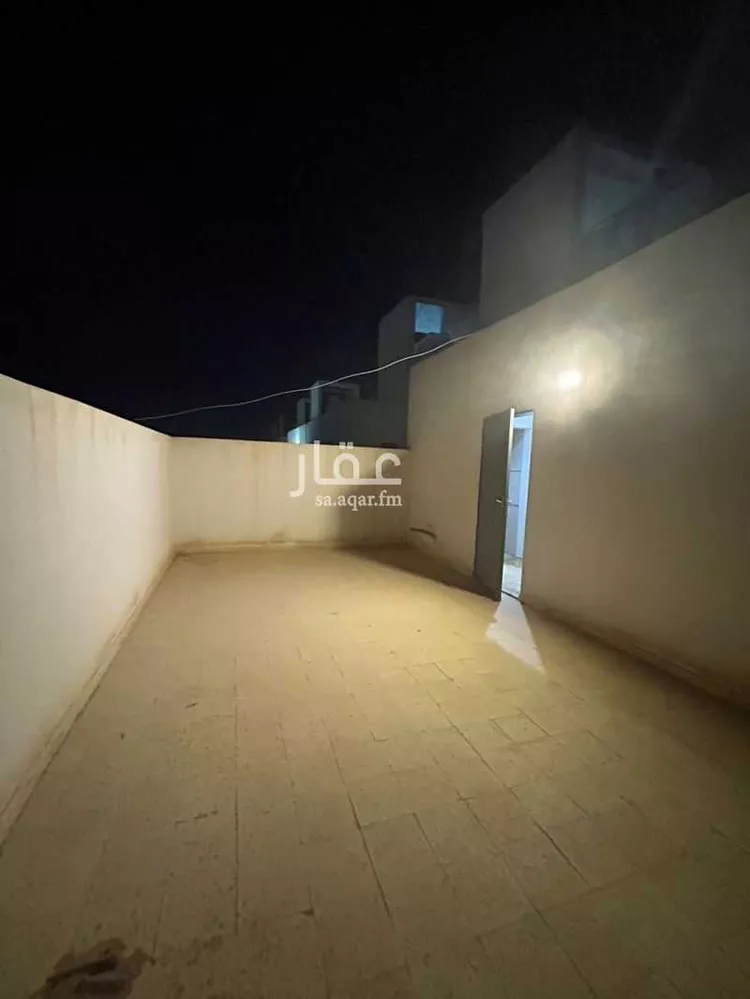 فيلا للبيع في شارع محمد ماجد كردي, حي بدر, مدينة الرياض, منطقة الرياض 10