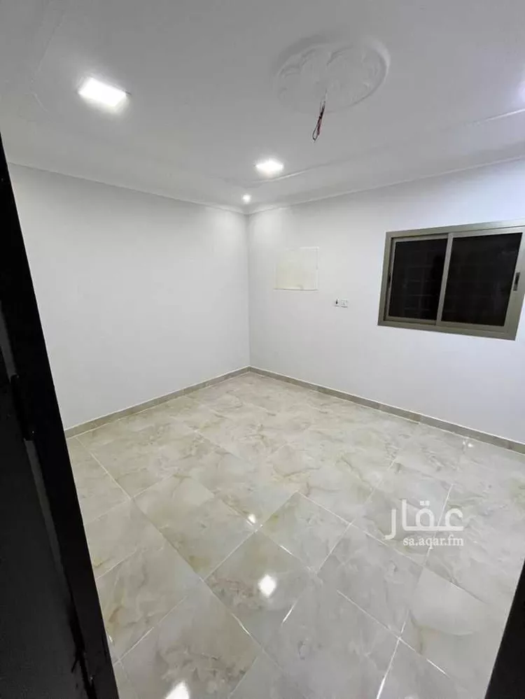 Apartment for Rent in Al Hofuf Jonob Mansobi Al Taleem 7