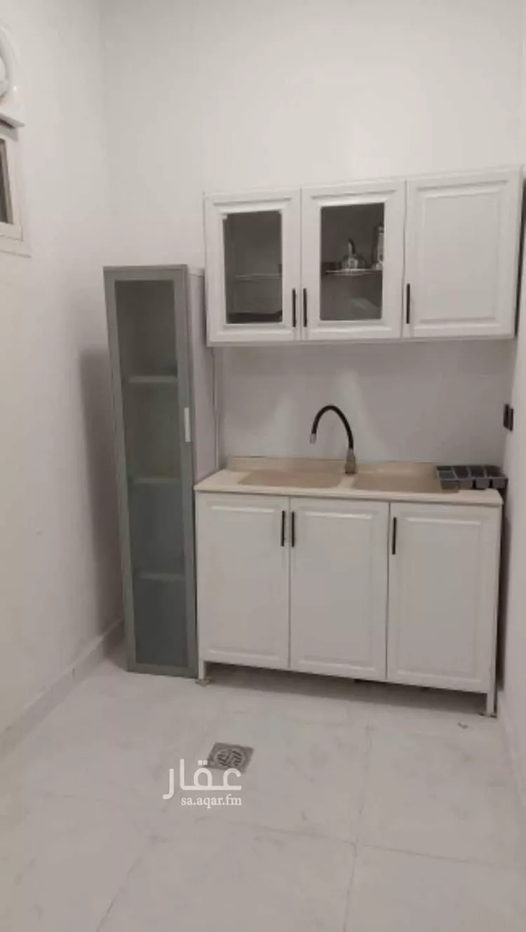 عمارة للإيجار في شارع المقضاة, حي اليرموك, مدينة الرياض, منطقة الرياض