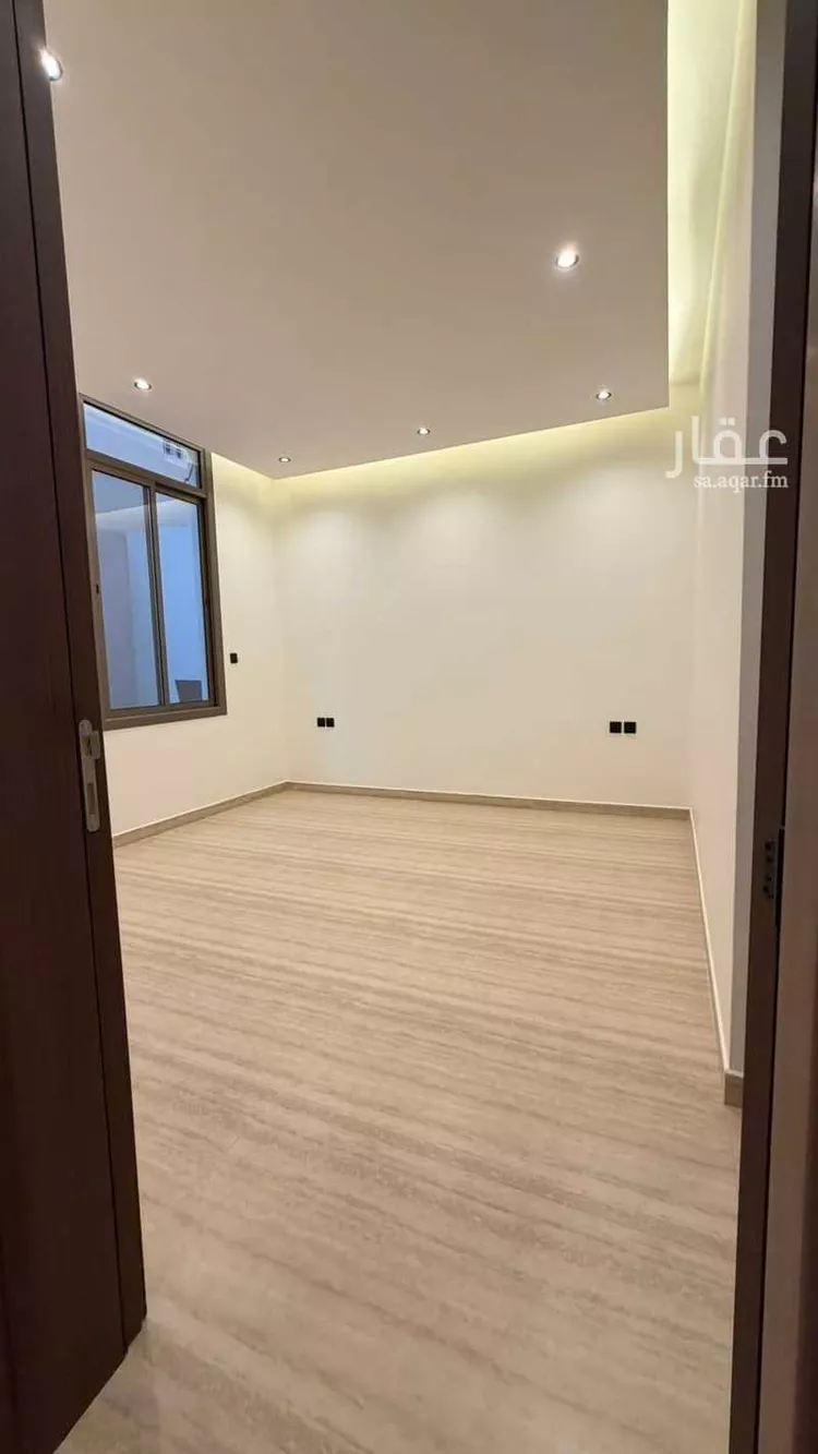 دور للبيع في شارع علي بن سعادة, حي الريان, مدينة الرياض, منطقة الرياض 11