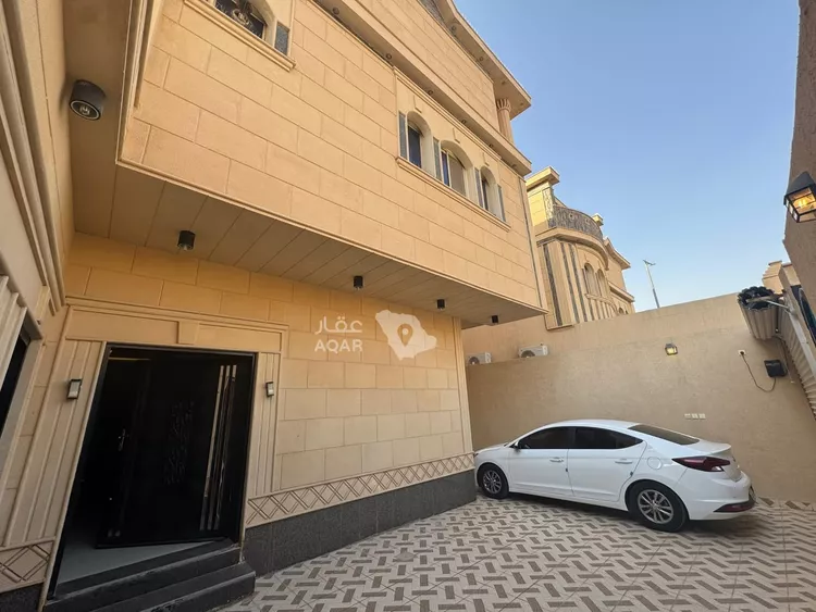 Floor for Rent in Riyadh Dhahrat Laban 9