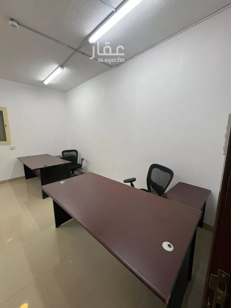 مكتب تجاري للإيجار في شارع نجد, حي ظهرة لبن, مدينة الرياض, منطقة الرياض صورة 2