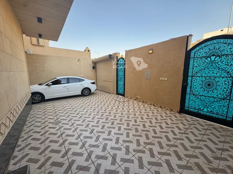 Floor for Rent in Riyadh Dhahrat Laban 10