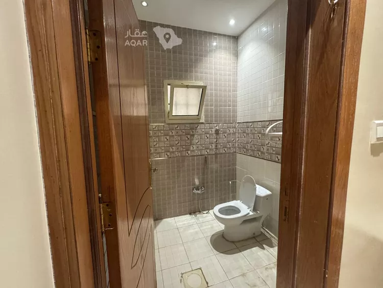 Floor for Rent in Riyadh Dhahrat Laban 15