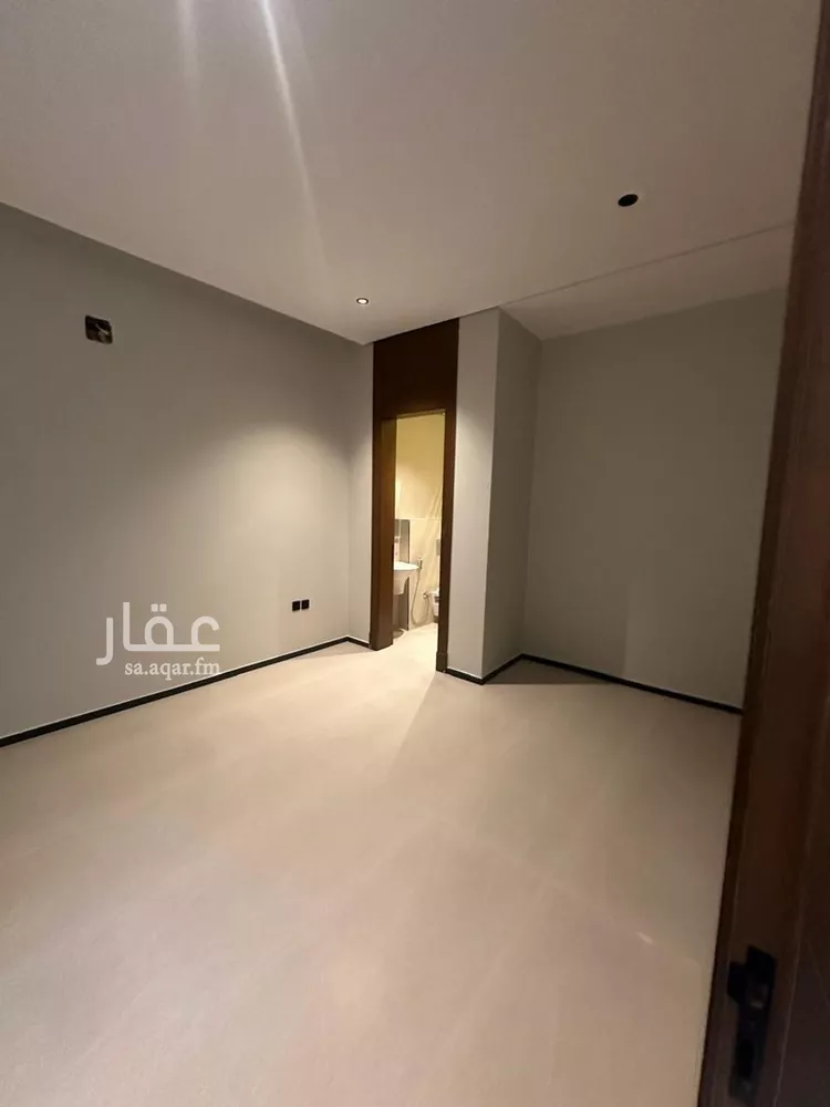 فيلا للبيع في شارع احمد بن حسين الشغدري, حي العارض, مدينة الرياض, منطقة الرياض صورة 2