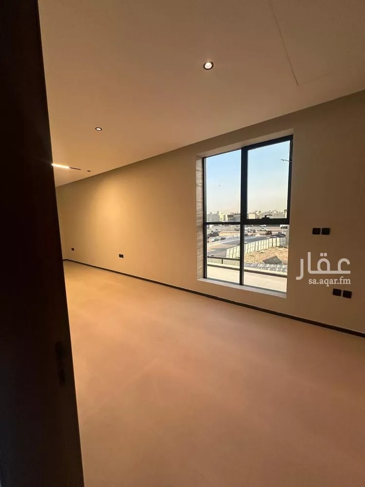 فيلا للبيع في شارع احمد بن حسين الشغدري, حي العارض, مدينة الرياض, منطقة الرياض صورة 3