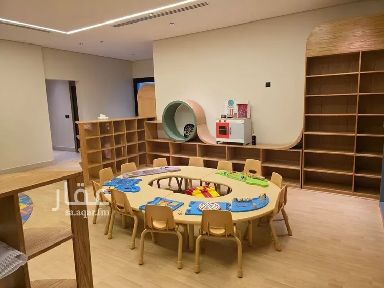 شقة للإيجار في شارع الملك عبد الله بن عبدالعزيز, حي الشاطئ الغربي, مدينة الدمام, المنطقة الشرقية صورة 2