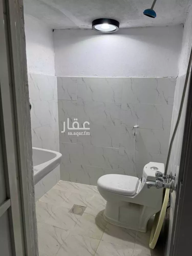 عمارة للإيجار في شارع ابي الفتوح الهمذاني, حي أم الحمام الشرقي, مدينة الرياض, منطقة الرياض صورة 3