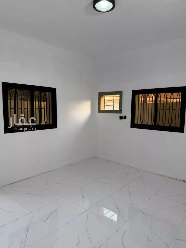 عمارة للإيجار في شارع القاضي الجلابي, حي أم الحمام الغربي, مدينة الرياض, منطقة الرياض صورة 5