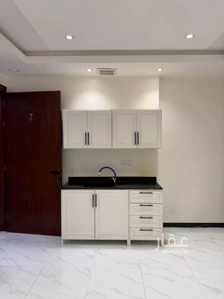 عمارة للإيجار في شارع شبيب القفصي, حي المعذر, مدينة الرياض, منطقة الرياض صورة 3