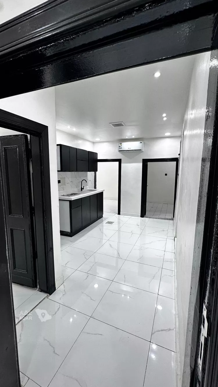 عمارة للإيجار في شارع عين الثغرة, حي أم الحمام الشرقي, مدينة الرياض, منطقة الرياض صورة 3
