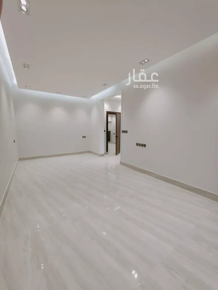 فيلا للبيع في شارع وادى الساحل, حي الرمال, مدينة الرياض, منطقة الرياض صورة 5