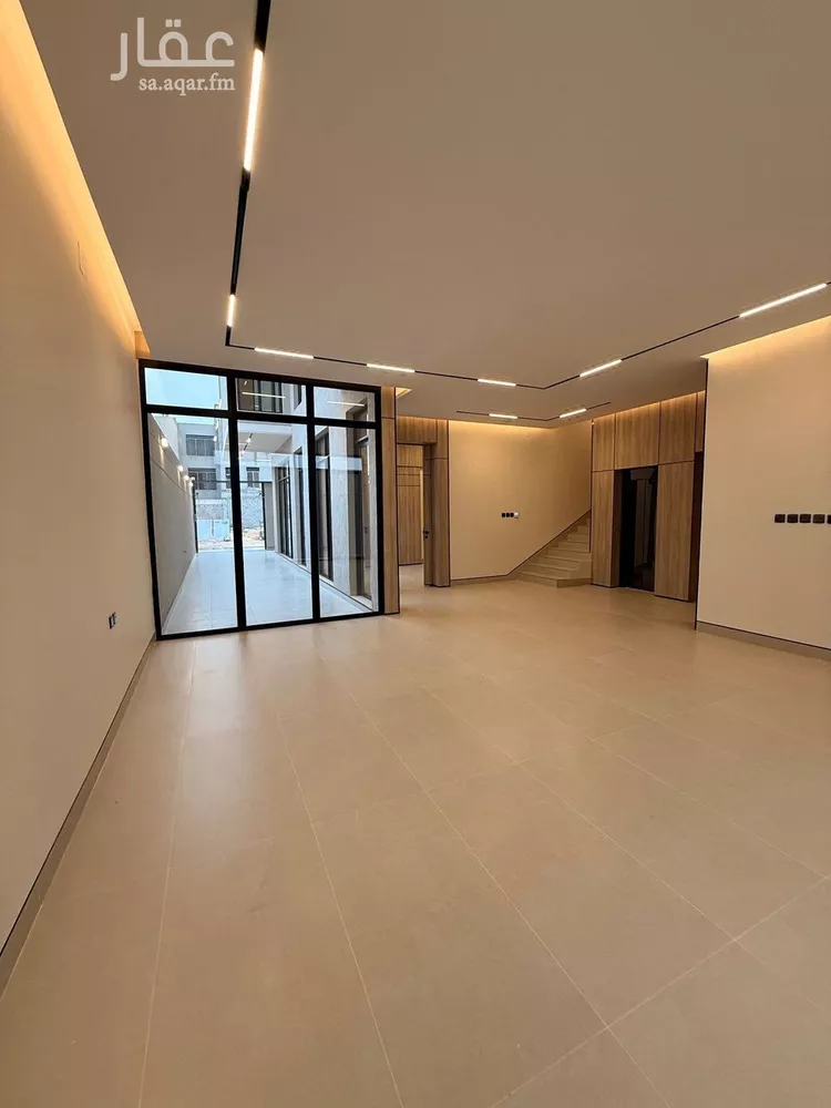 فيلا للبيع في شارع عبدالقدوس الانصاري, حي الرمال, مدينة الرياض, منطقة الرياض صورة 3