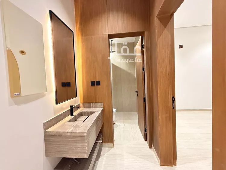 Floor for Sale in Riyadh Ar Rimal 12