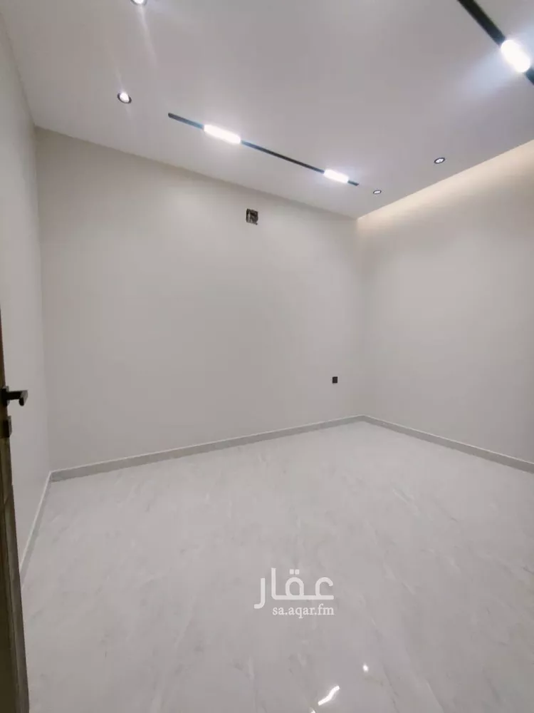 دور للبيع في شارع رقم 385, حي المونسية, مدينة الرياض, منطقة الرياض صورة 2