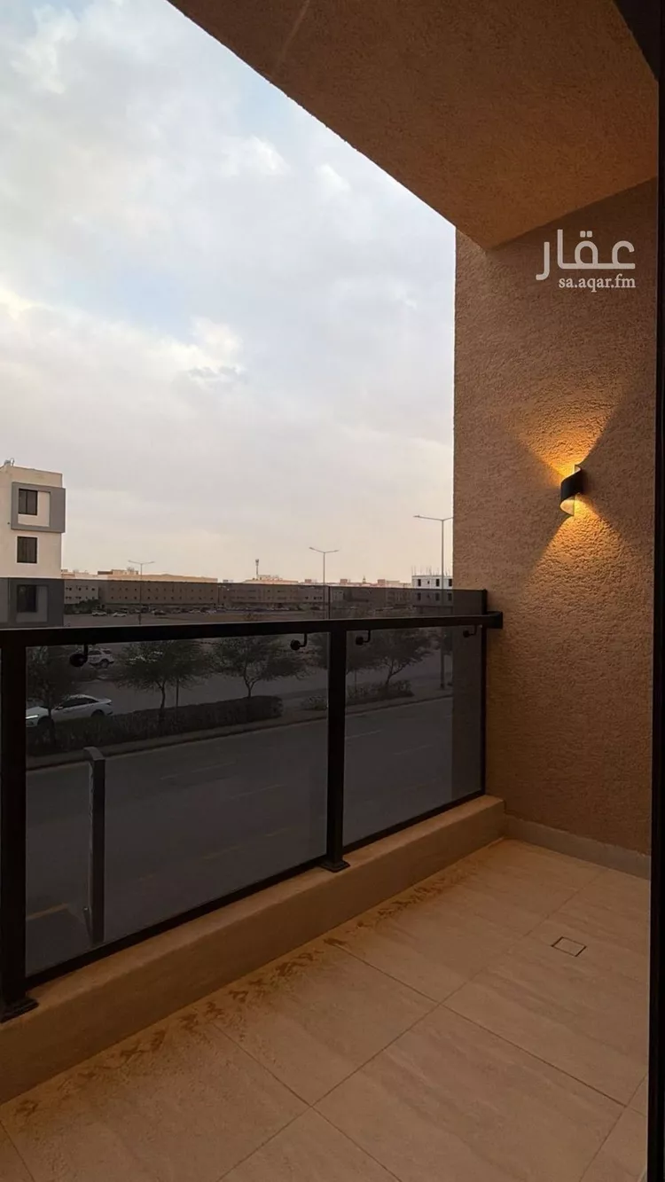 شقة للبيع في شارع عبدالله بن قيس, حي إشبيلية, مدينة الرياض, منطقة الرياض صورة 4