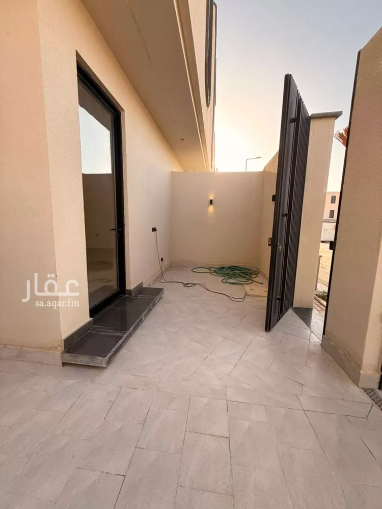 فيلا للبيع في شارع اسس, حي البشائر, مدينة الرياض, منطقة الرياض 11