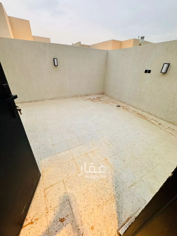 فيلا للبيع في شارع خليج تونس, حي المعيزيلة, مدينة الرياض, منطقة الرياض 18