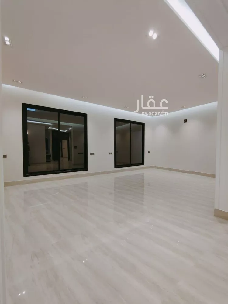 فيلا للبيع في شارع وادى الساحل, حي الرمال, مدينة الرياض, منطقة الرياض صورة 4