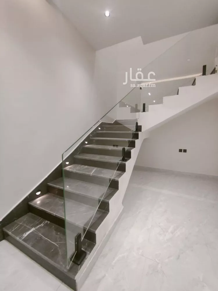 فيلا للبيع في شارع رقم 325, حي المونسية, مدينة الرياض, منطقة الرياض صورة 2