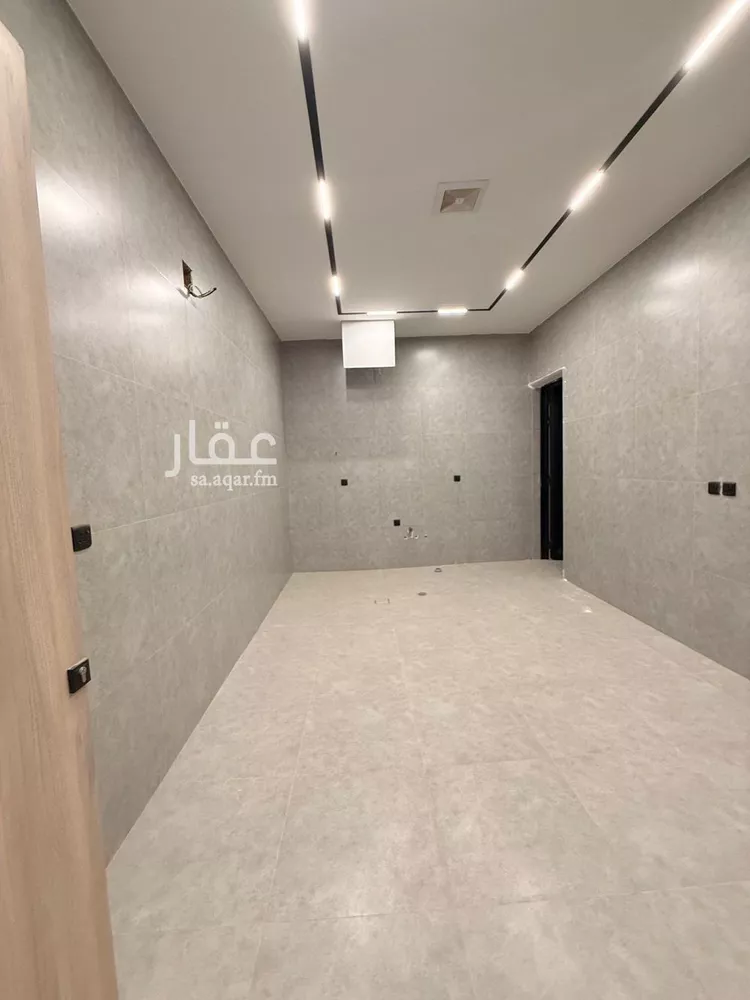 فيلا للبيع في شارع قابوس, حي المعيزيلة, مدينة الرياض, منطقة الرياض 11