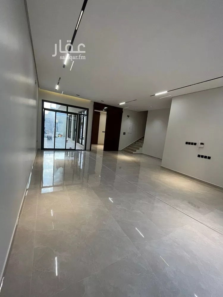 فيلا للبيع في شارع ابن الربيع الشيباني, حي الرمال, مدينة الرياض, منطقة الرياض صورة 2