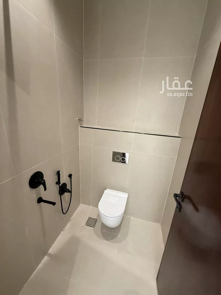 فيلا للبيع في شارع يحيي بن القاسم, حي الرمال, مدينة الرياض, منطقة الرياض صورة 5