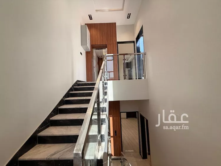 دور للبيع في شارع عبدالقدوس الانصاري, حي الرمال, مدينة الرياض, منطقة الرياض صورة 2