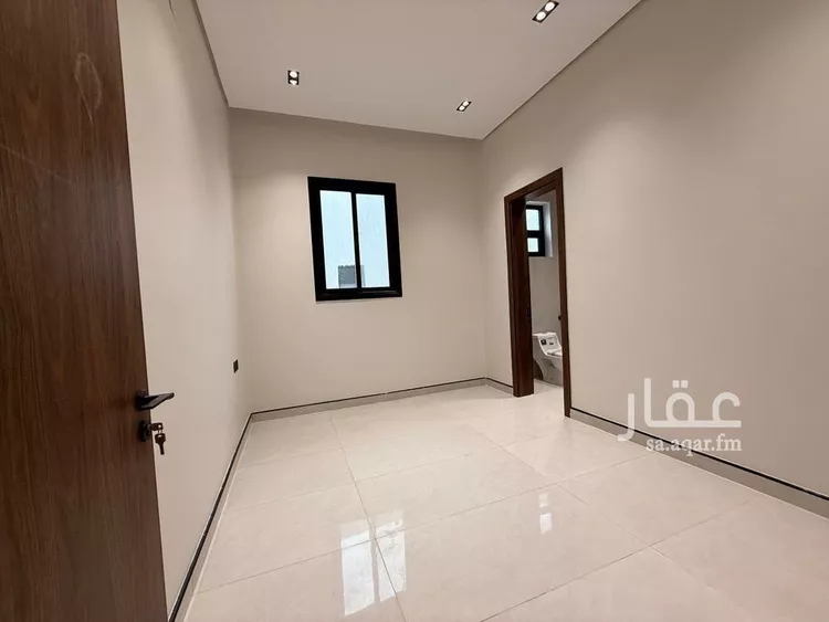 فيلا للبيع في شارع يحيي بن القاسم, حي الرمال, مدينة الرياض, منطقة الرياض صورة 4