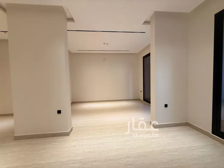 شقة للبيع في شارع الخزنة, حي إشبيلية, مدينة الرياض, منطقة الرياض 7