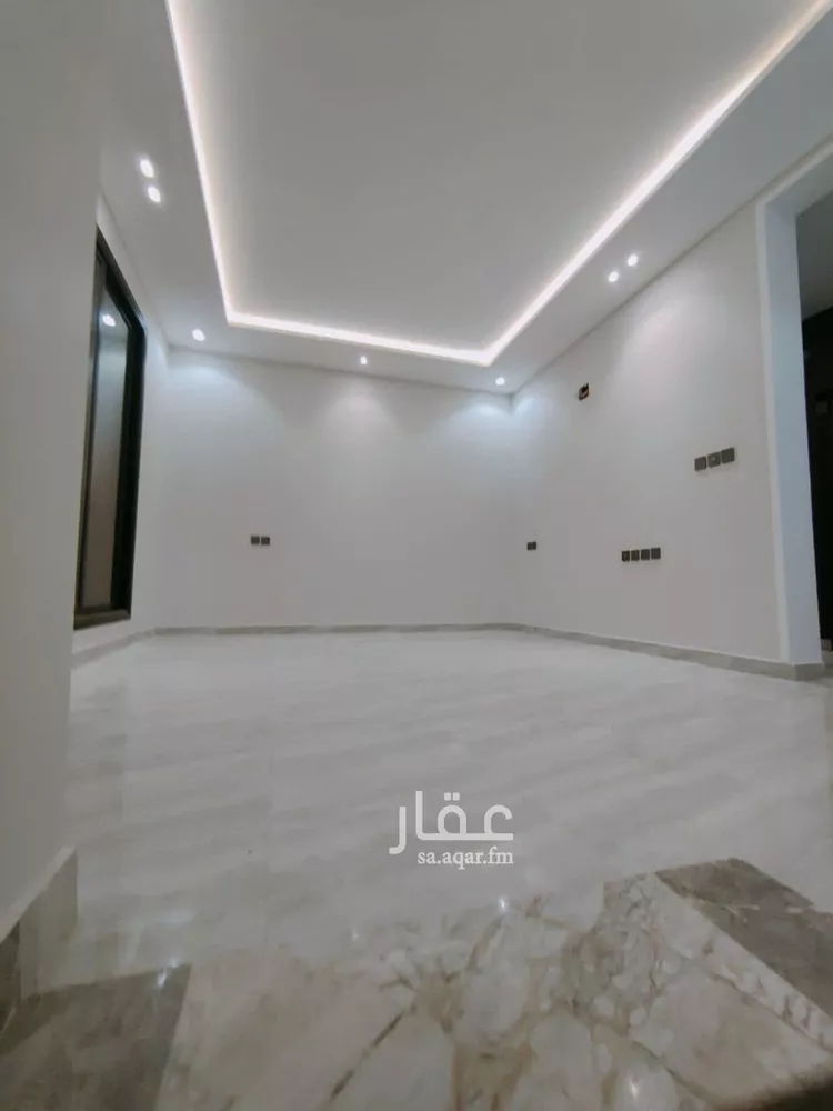 فيلا للبيع في شارع وادى الساحل, حي الرمال, مدينة الرياض, منطقة الرياض صورة 2